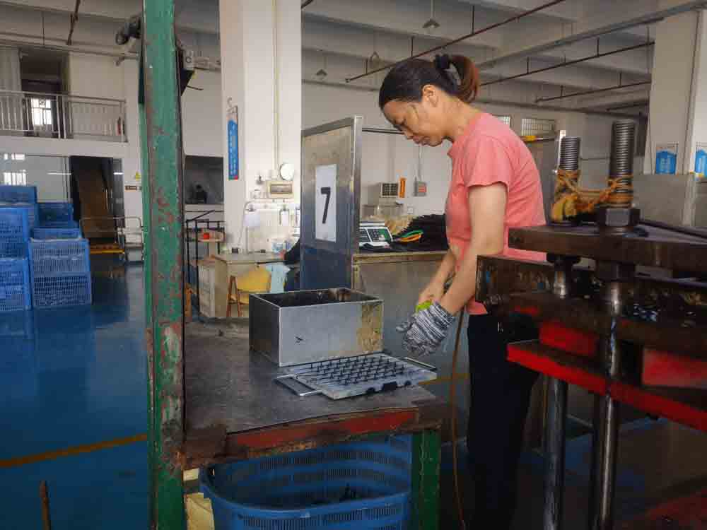 Custom Silicone & Rubber Parts / Seals / Gaskets / Rubber Components